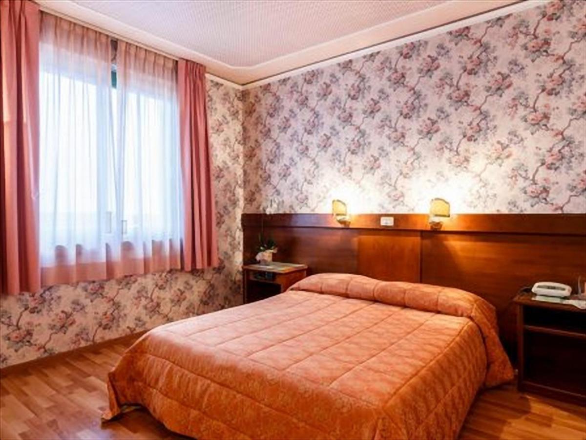 Albergo Santa Barbara Montecatini-Terme Esterno foto